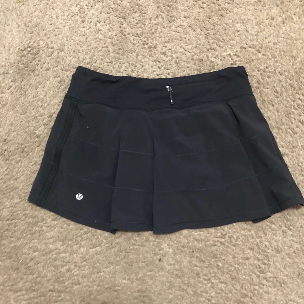 lululemon athletica black skater
